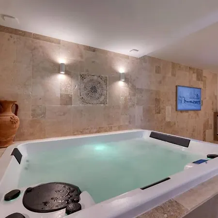 Luxueux Avec Jacuzzi Appartement *